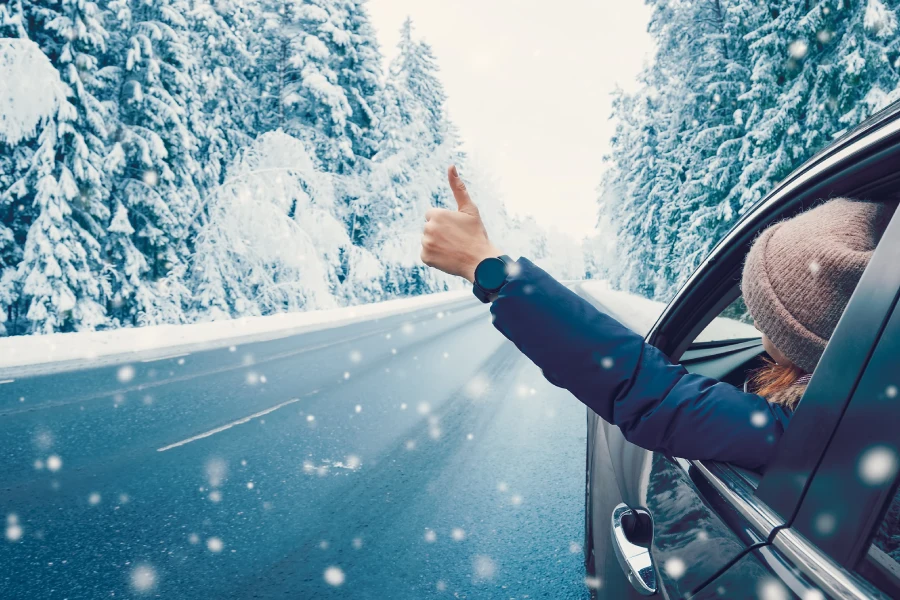 jak bezpečně jezdit v zimě