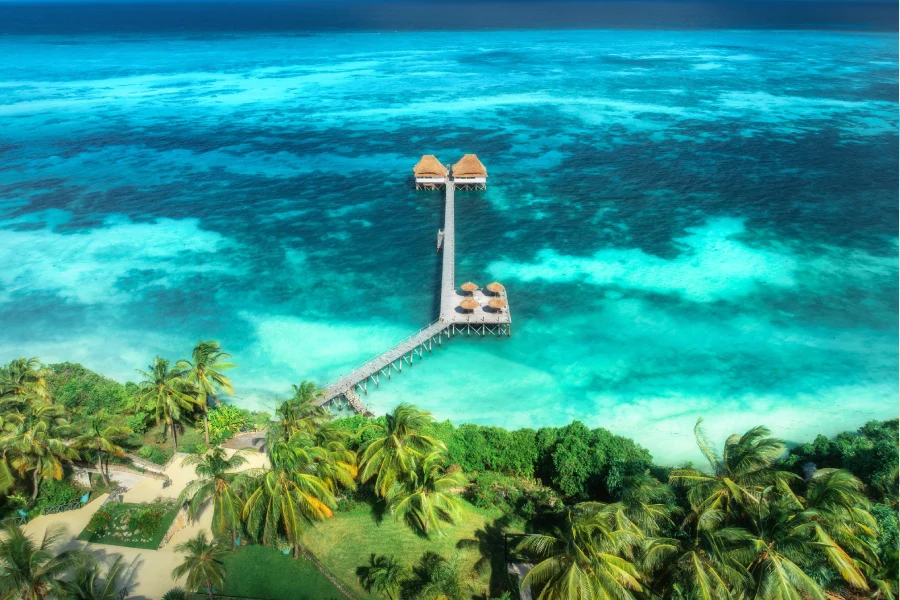 kam v srpnu k moi Zanzibar